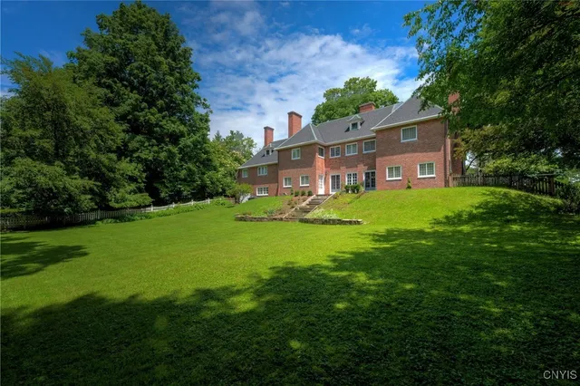 $1,299,000 | 131 South Street, Auburn, NY 13021