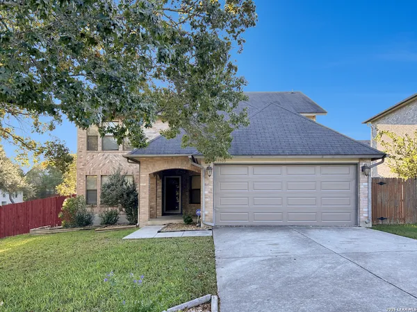 $2,200 | 13303 Galicia, Universal City, TX 78148