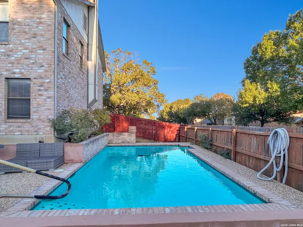 $2,200 | 13303 Galicia, Universal City, TX 78148