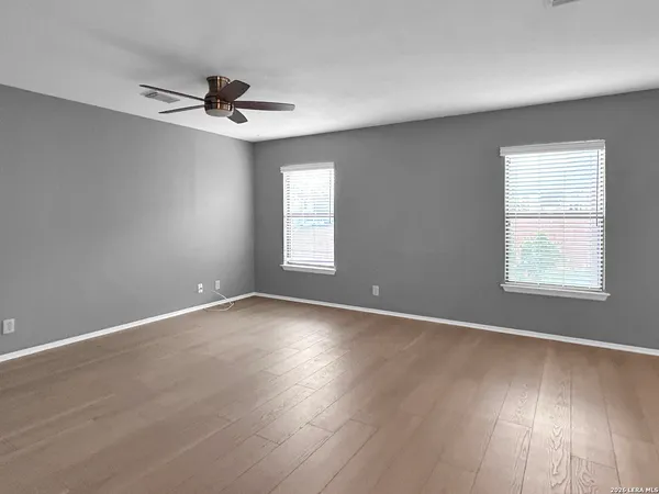 $2,200 | 13303 Galicia, Universal City, TX 78148