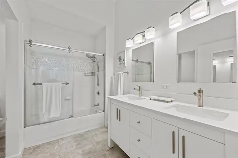 $549,000 | 3020 Northeast 32nd Avenue, Unit PH11, Fort Lauderdale, FL 33308