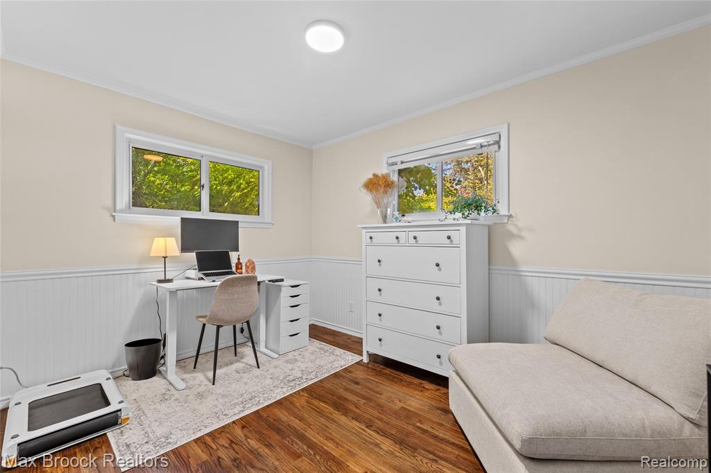 2826 Bembridge Road Royal Oak, MI 48073 - Photo 12 of 24 Gallery Image 12