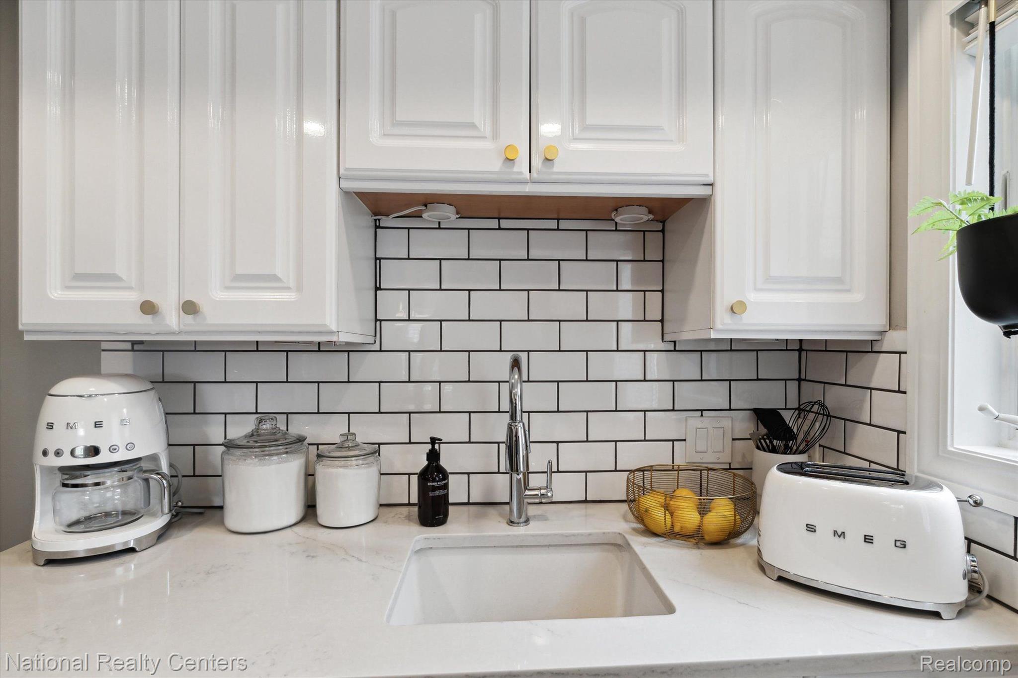 1975 Graefield Road, Unit 31 Birmingham, MI 48009 - Photo 9 of 18 Gallery Image 9