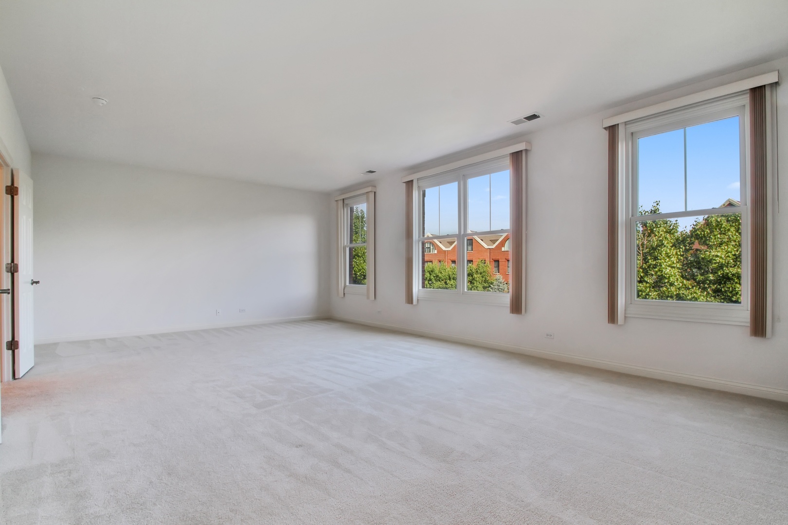 1802 Admiral Court Glenview, IL 60026 - Photo 11 of 18 an empty room with windows
