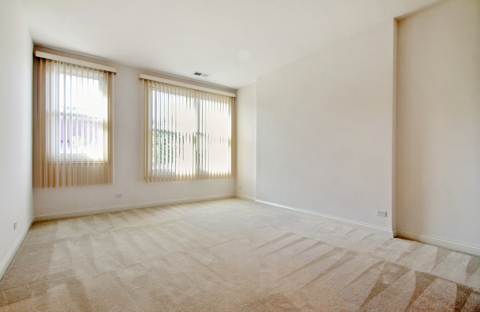1802 Admiral Court Glenview, IL 60026 - Photo 12 of 18 an empty room with windows