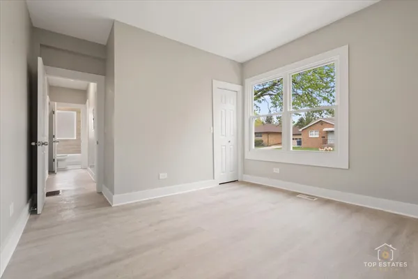 $1,199,900 | 1542 Victoria Avenue, North Chicago, IL 60064