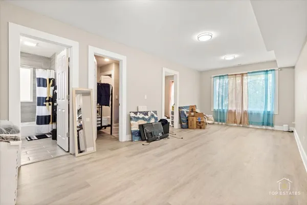$1,199,900 | 1542 Victoria Avenue, North Chicago, IL 60064