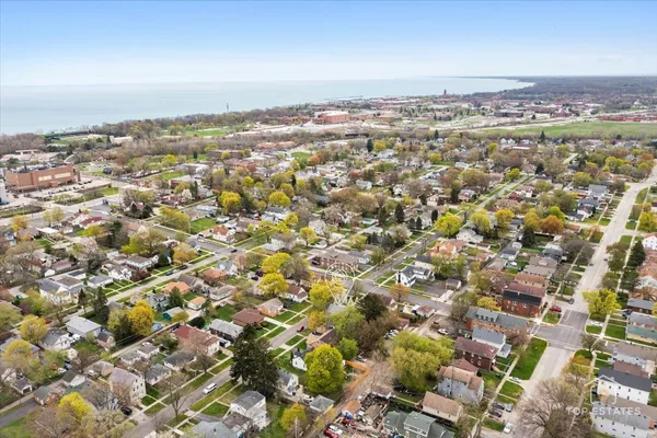 $1,199,900 | 1542 Victoria Avenue, North Chicago, IL 60064