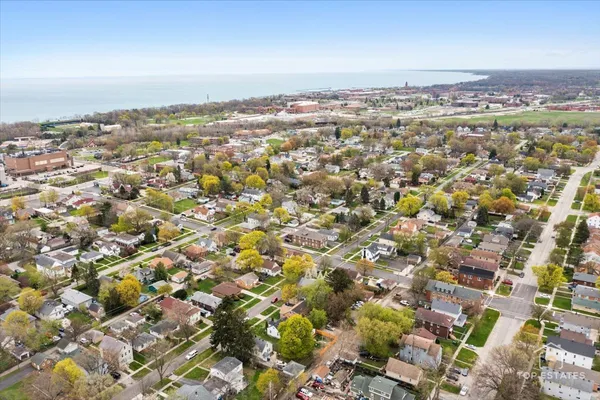 $1,199,900 | 1542 Victoria Avenue, North Chicago, IL 60064
