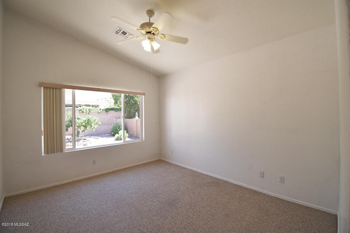 12144 North Seasons Loop Tucson, AZ 85755 - Photo 26 of 37