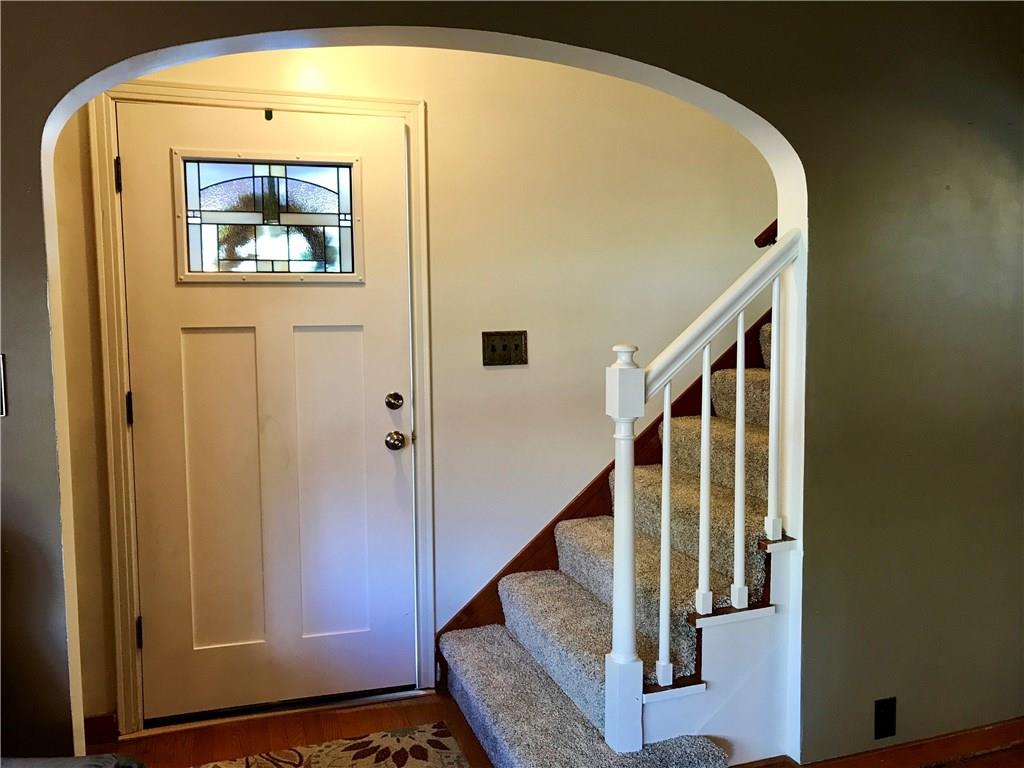 366 Saxonburg Road Butler, PA 16002 - Photo 3 of 19 Entry