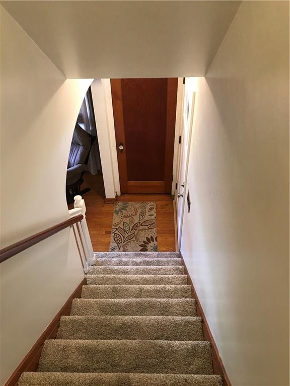 366 Saxonburg Road Butler, PA 16002 - Photo 10 of 19 VIEW OF ENTRY FROM 2ND LEVEL