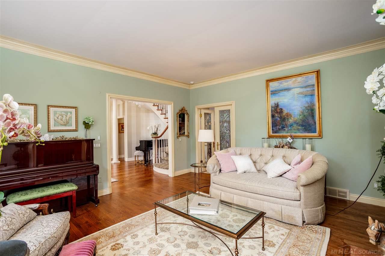 1 Provencal Road Grosse Pointe Farms, MI 48236 - Photo 12 of 87
