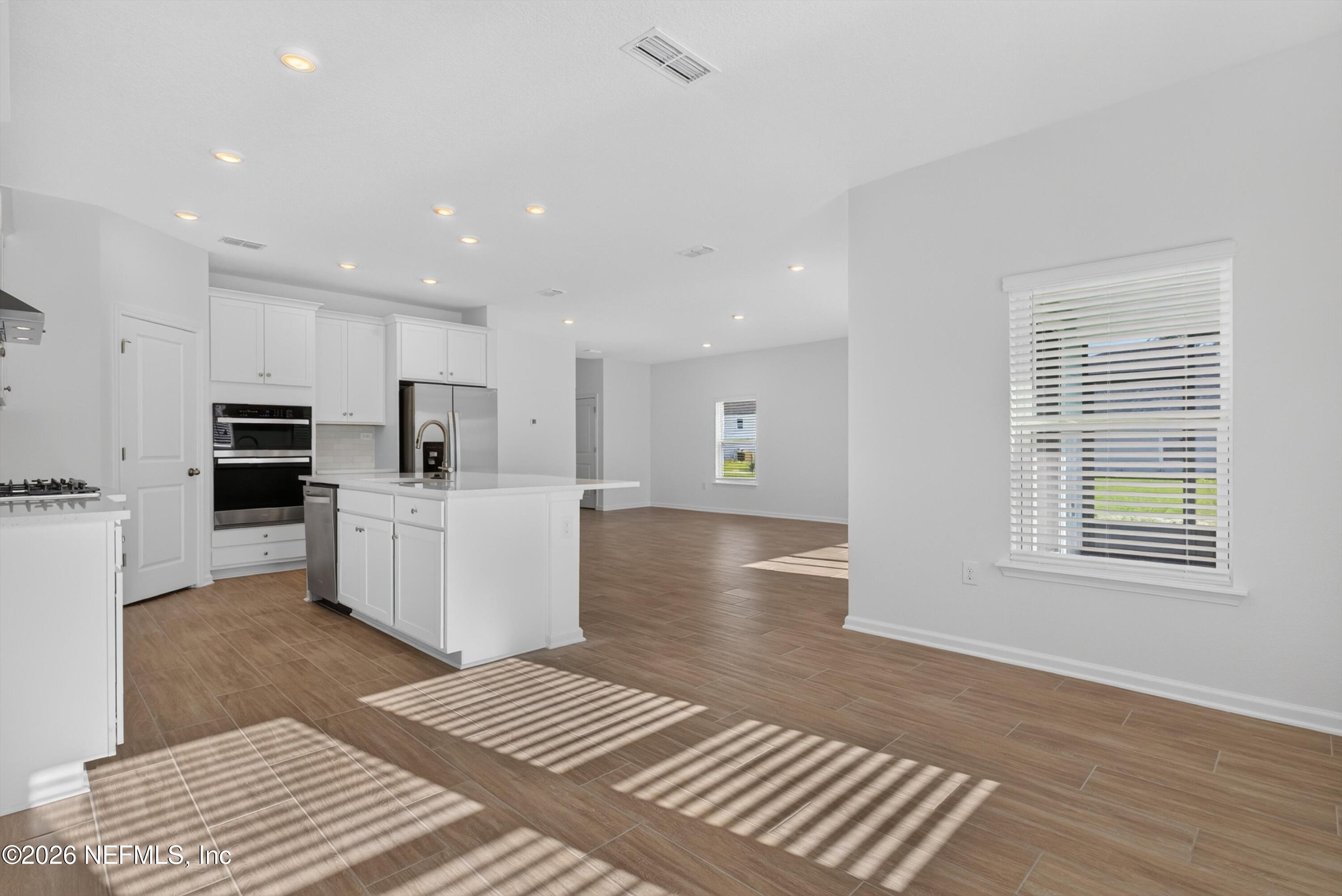 269 Bluegrass Way St. Augustine, FL 32092 - Photo 15 of 62 Kitchen and dining room