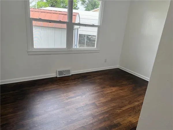 $134,000 | 902 West 1st Street, Coffeyville, KS 67337