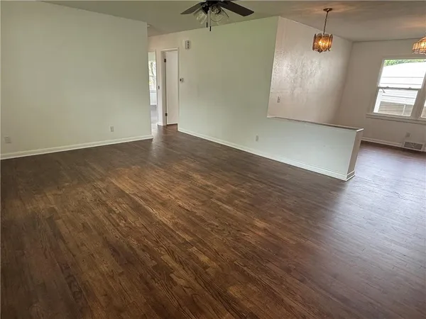 $134,000 | 902 West 1st Street, Coffeyville, KS 67337