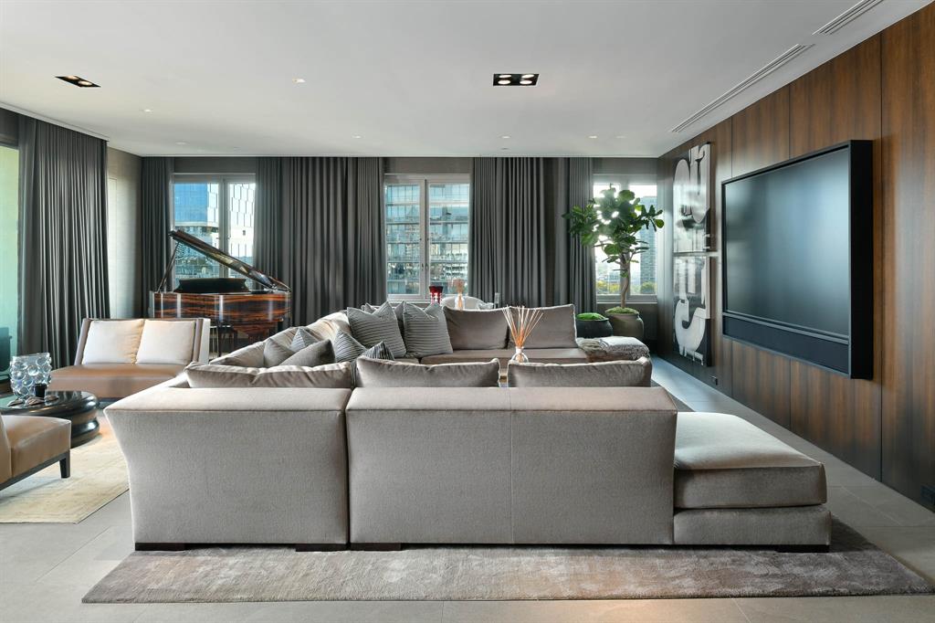 2300 Wolf Street, Unit 7B Dallas, TX 75201 - Photo 1 of 1