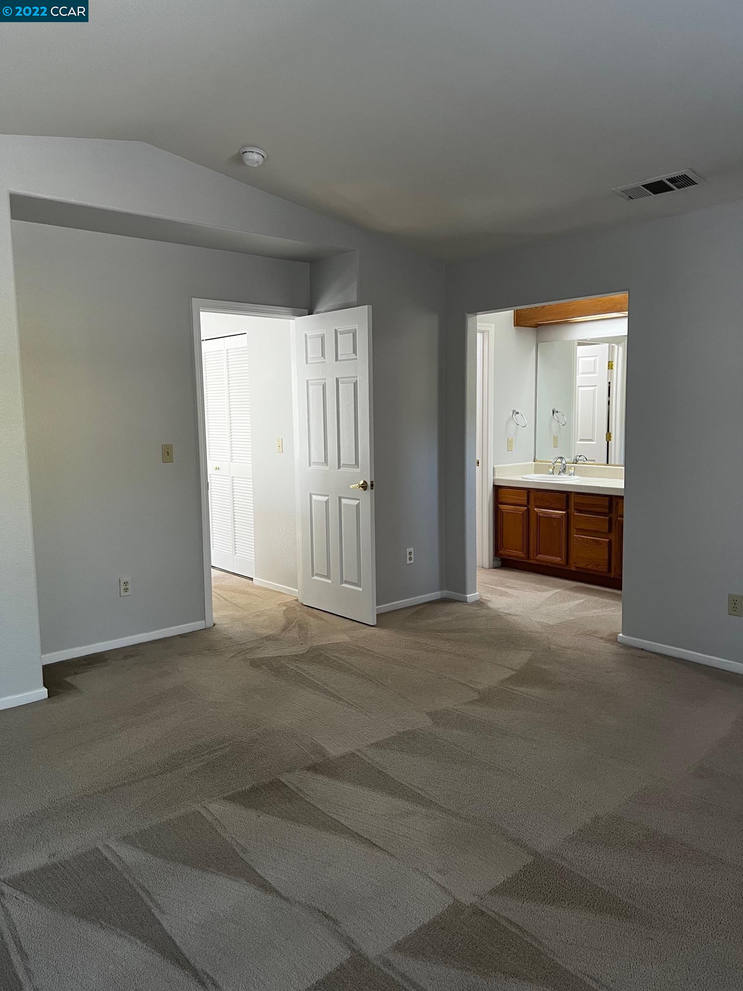 1136 Vista Pointe Circle San Ramon, CA 94583 - Photo 20 of 26 a view of an empty room and window