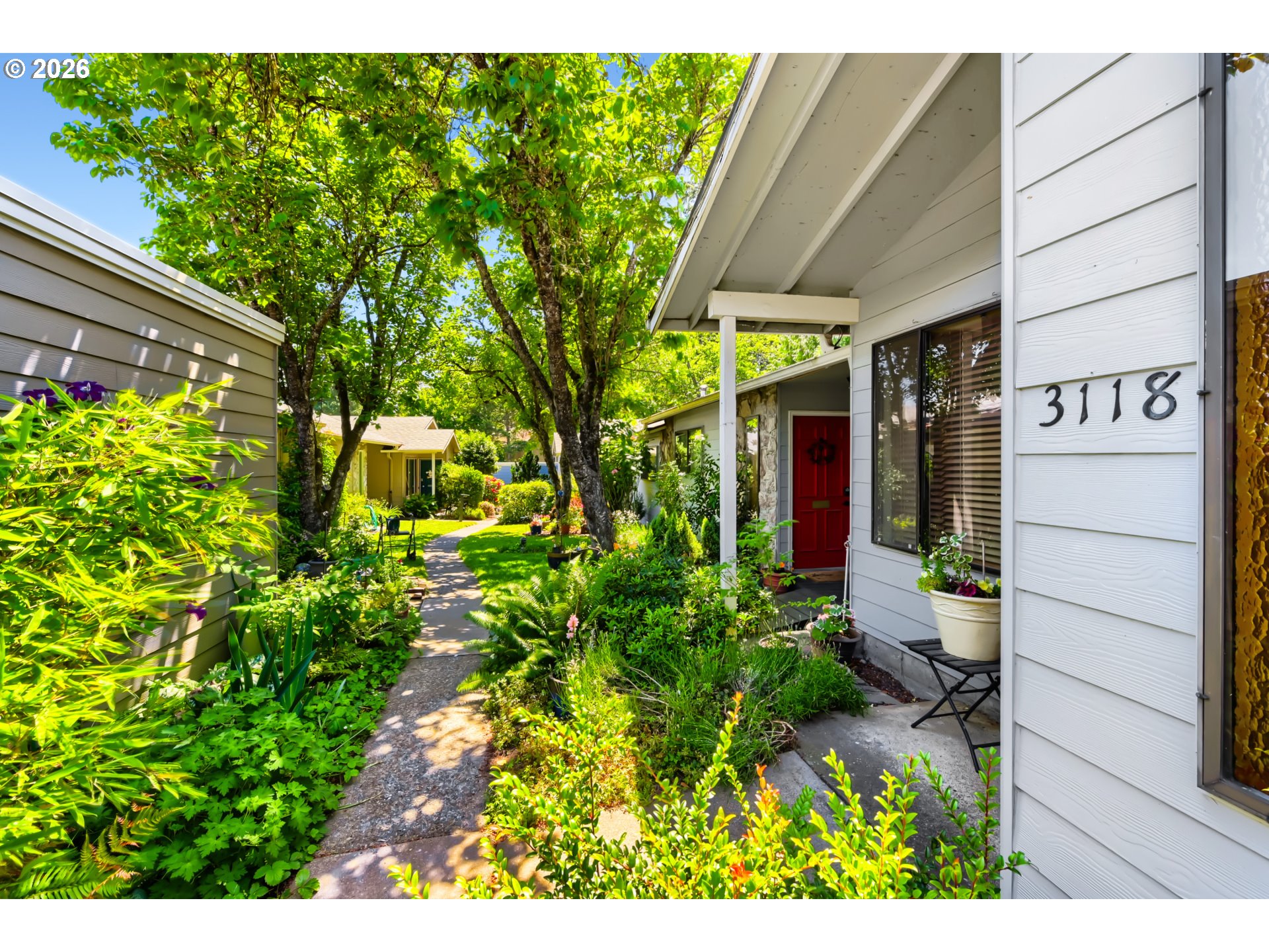 3118 Southwest Carson Street Portland, OR 97219 - Photo 3 of 40