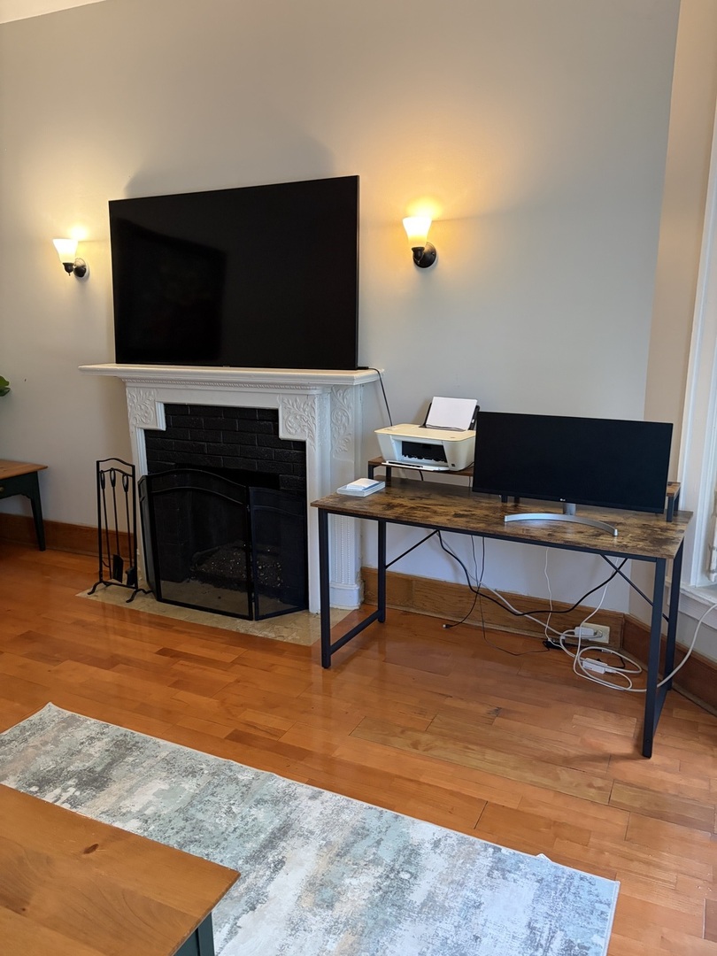 441 East 42nd Street Chicago, IL 60653 - Photo 9 of 41