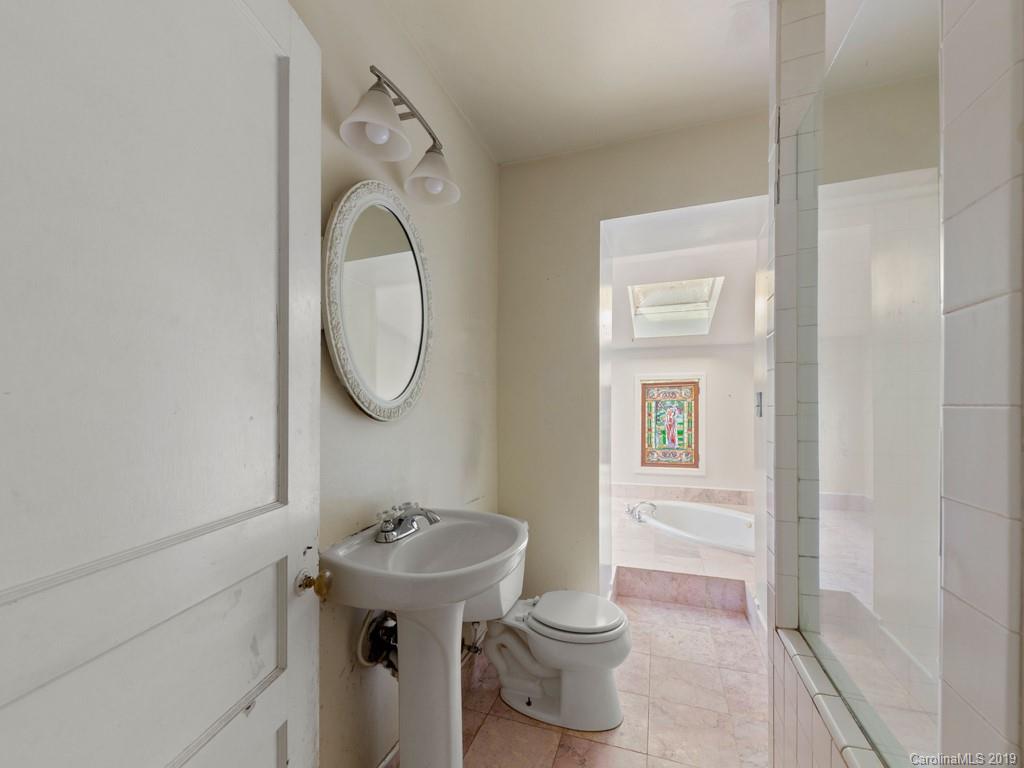 37 West Raleigh Road Asheville, NC 28803 - Photo 15 of 16 Gallery Image 15
