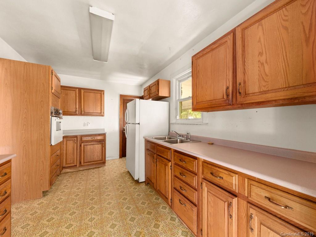37 West Raleigh Road Asheville, NC 28803 - Photo 9 of 16 Gallery Image 9