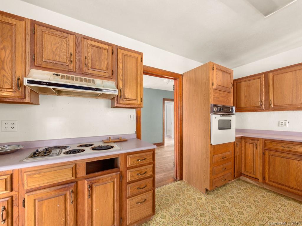 37 West Raleigh Road Asheville, NC 28803 - Photo 10 of 16 Gallery Image 10