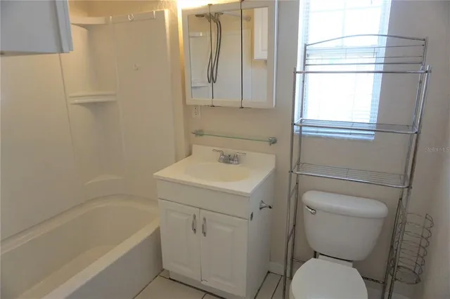 $1,900 | 5140 Summer Hill Drive, Zephyrhills, FL 33542