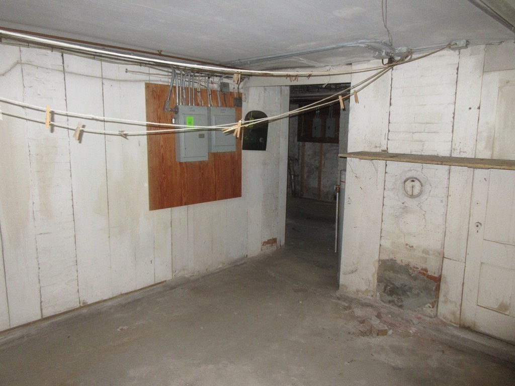 313 Middle Street Fall River, MA 02724 - Photo 26 of 30 Gallery Image 26