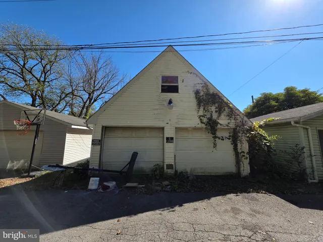 $124,995 | 873 Edgemont Avenue, Palmerton, PA 18071