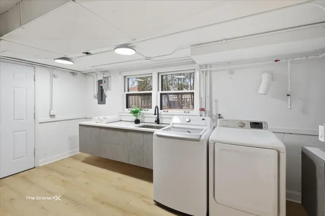 $749,000 | 9412 Kilbourn Avenue, Skokie, IL 60076