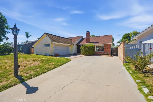 $749,000 | 7321 Leescott Avenue, Van Nuys, CA 91406