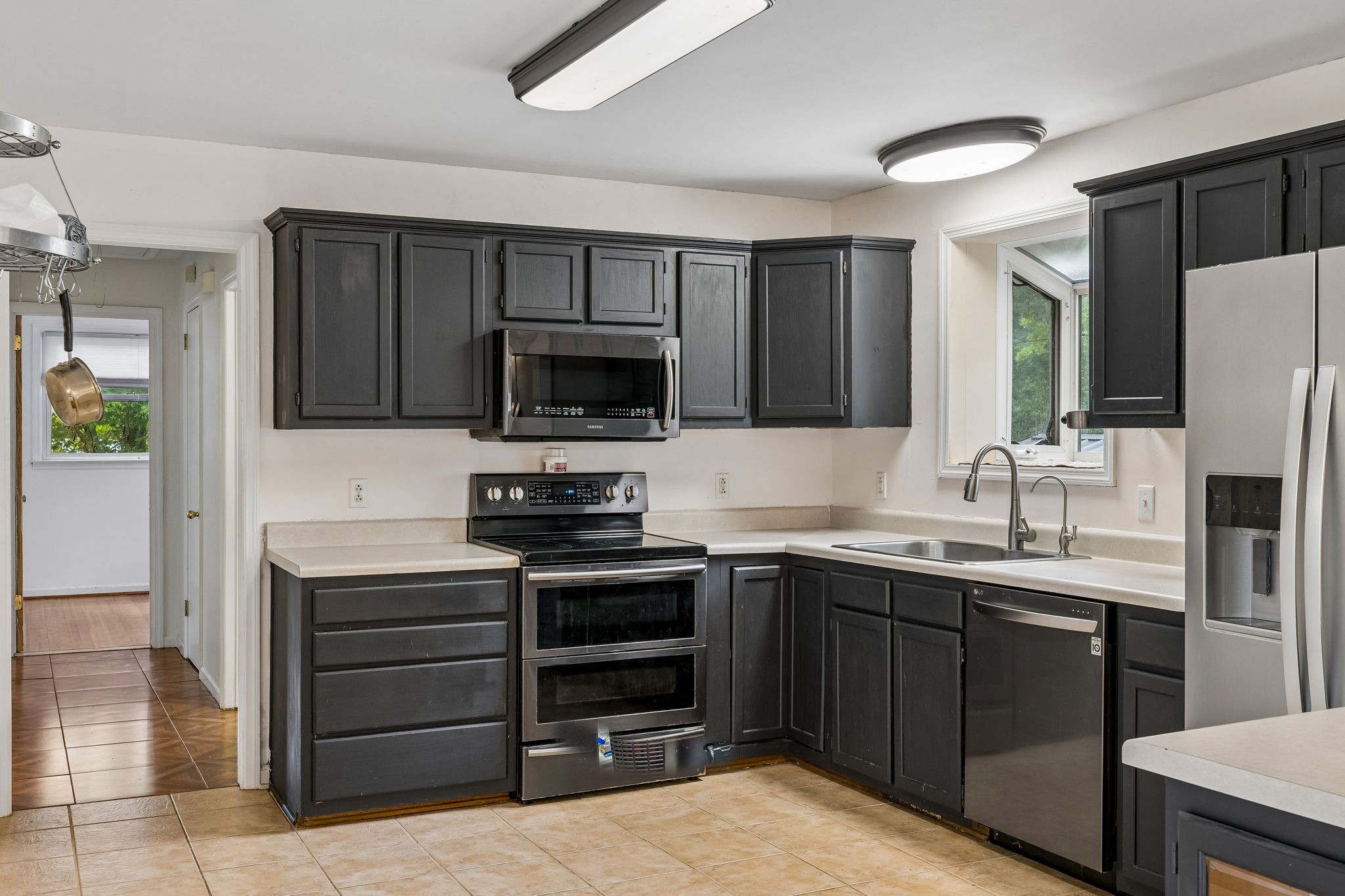 2009 Wolfe Road White Bluff, TN 37187 - Photo 12 of 41 Gallery Image 12