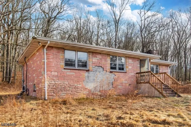 $379,900 | 336 Us Route206, Montague, NJ 07827