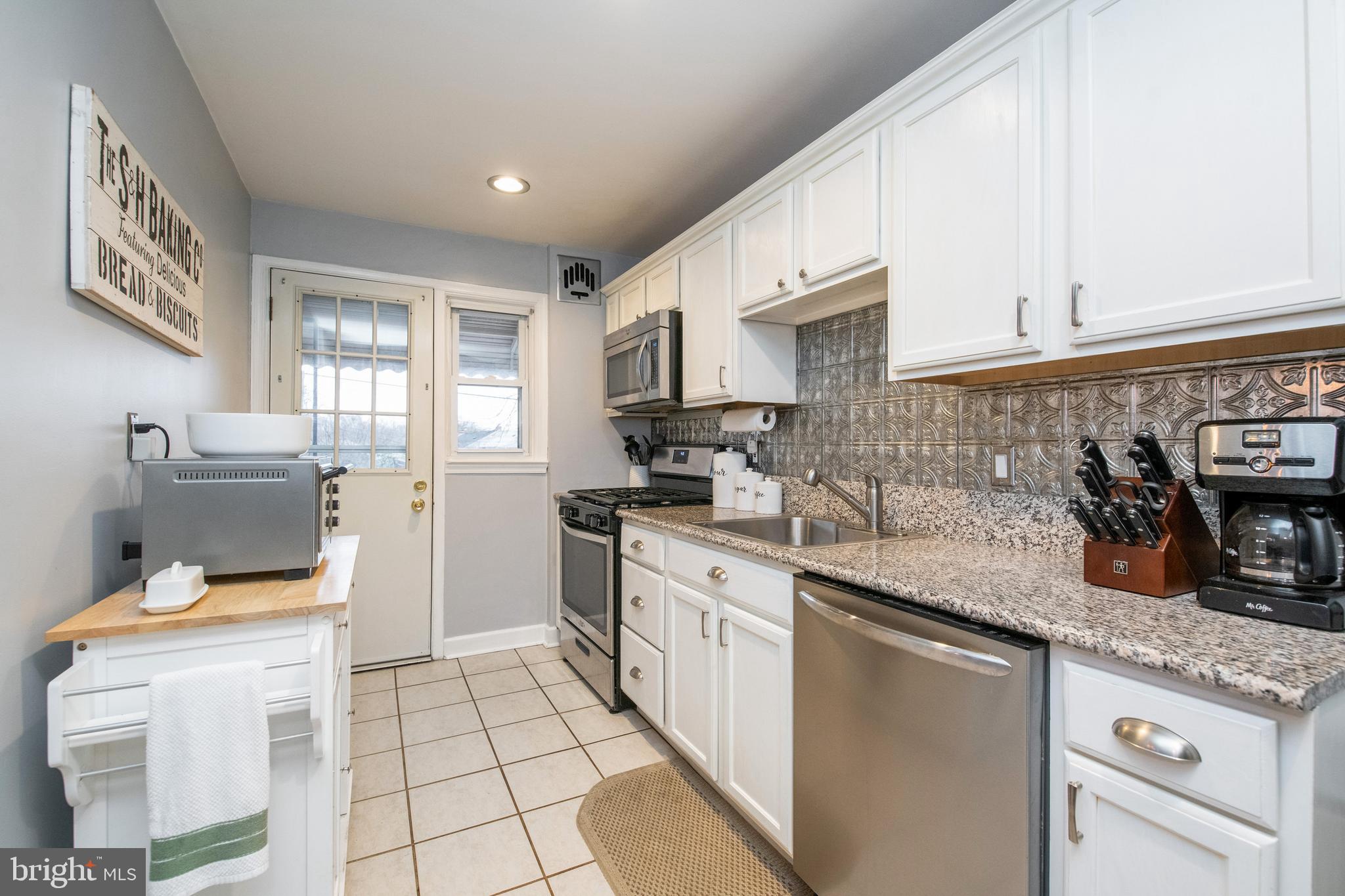 1618 Loch Ness Road Towson, MD 21286 - Photo 15 of 40