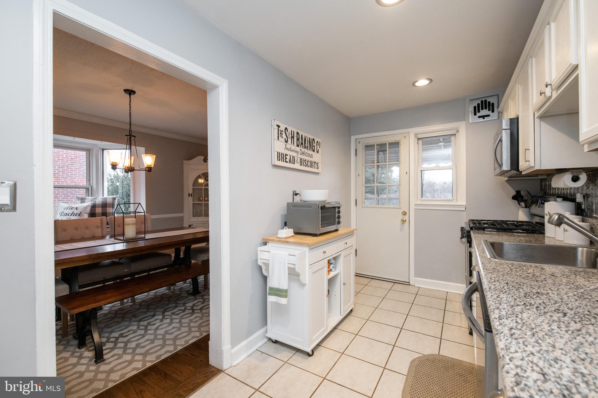 1618 Loch Ness Road Towson, MD 21286 - Photo 16 of 40