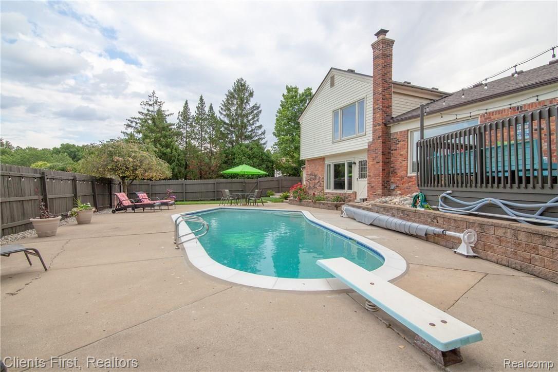 25236 Hopkins Road Farmington, MI 48335 - Photo 44 of 53 25236Hopkins-65.jpg