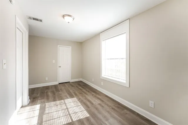 $1,635 | 102 Barton Street, Crandall, TX 75114