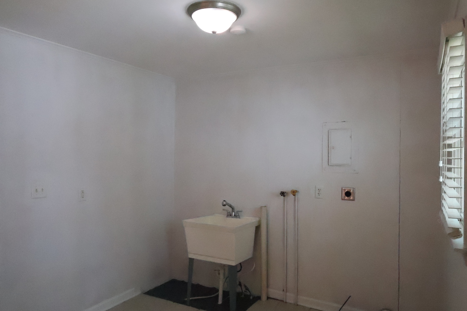 2951 Lowe Road Kankakee, IL 60901 - Photo 19 of 21 Gallery Image 19
