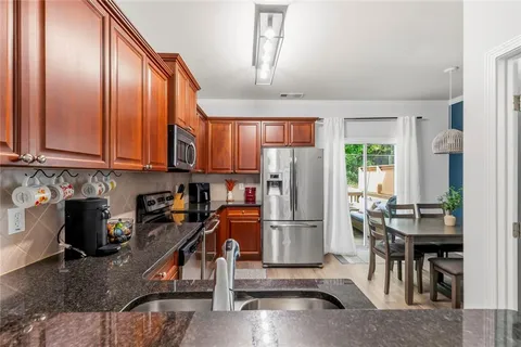 $334,900 | 1472 Liberty Parkway Northwest, Atlanta, GA 30318