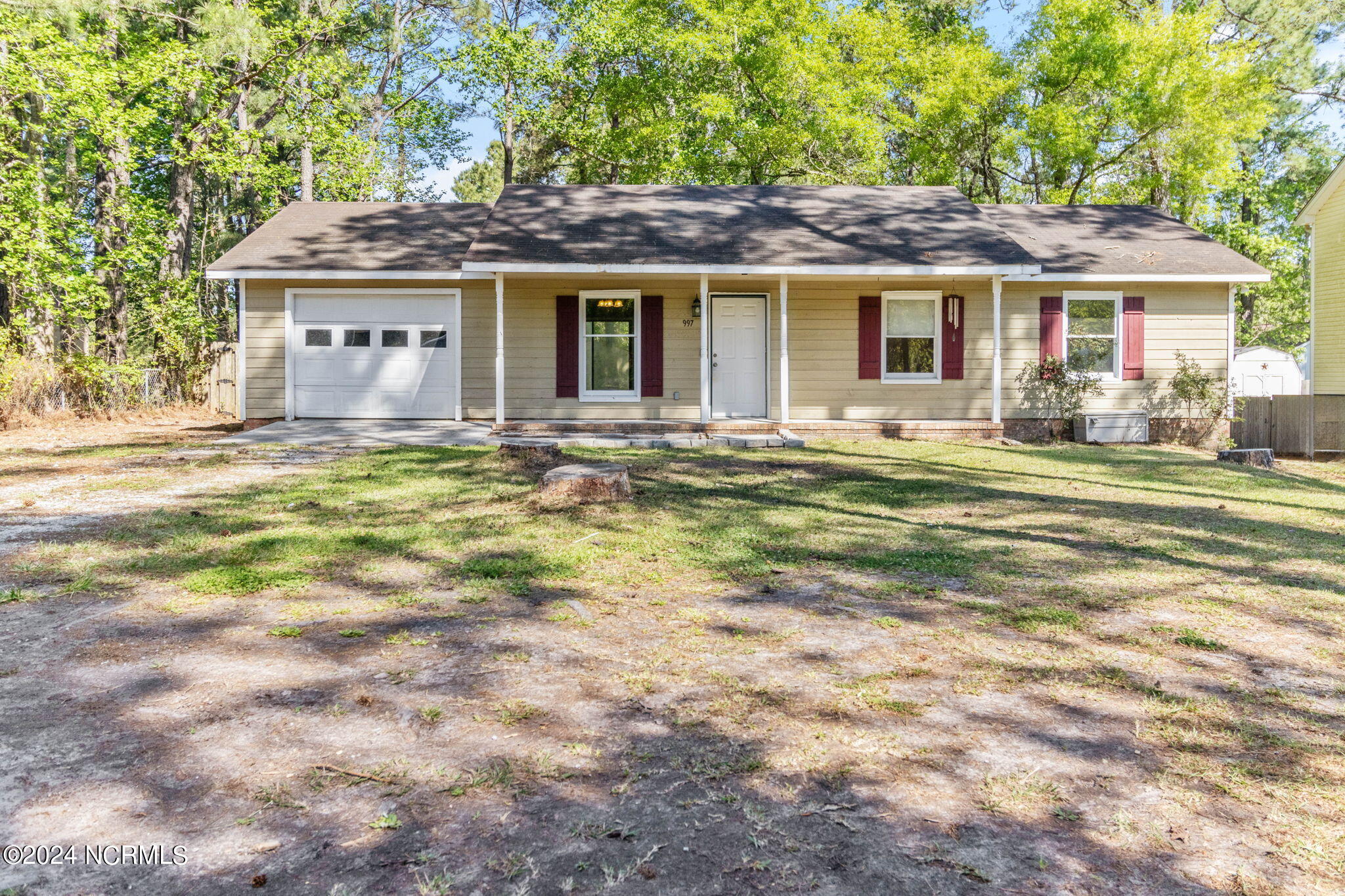 997 Sand Ridge Road Hubert, NC 28539 - Photo 1 of 29 1