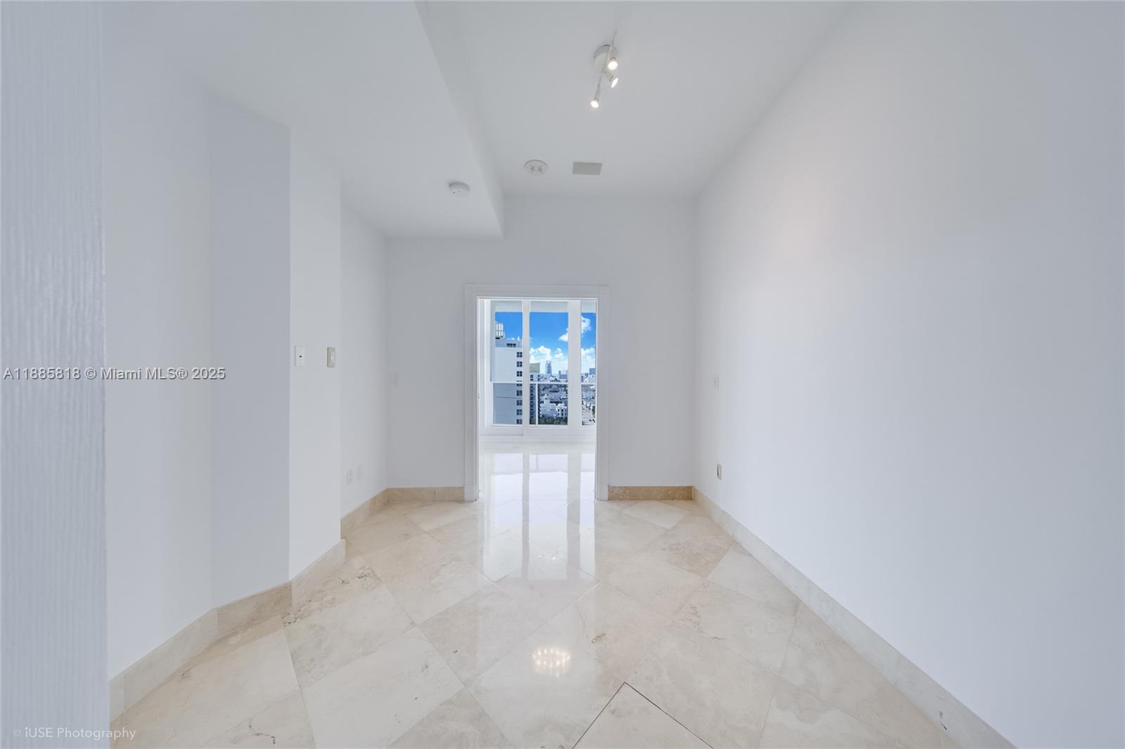 100 Lincoln Road, Unit PH12 Miami Beach, FL 33139 - Photo 21 of 41