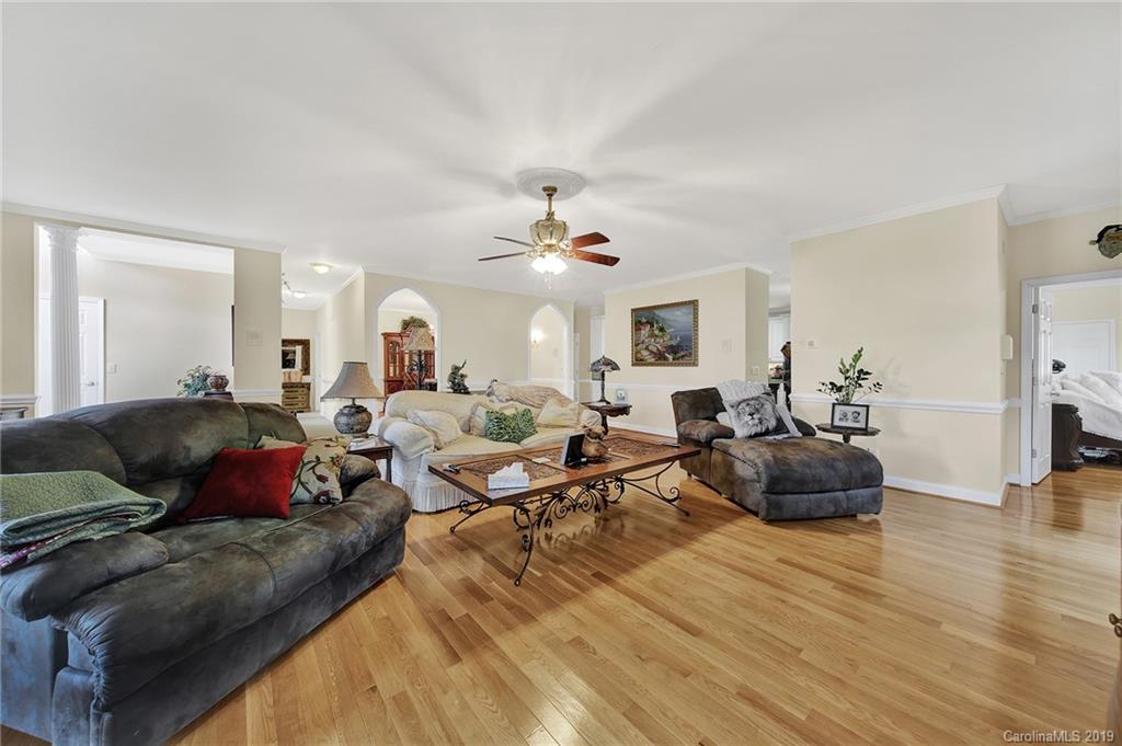 1375 State Rd S-46-151 Clover, SC 29710 - Photo 9 of 22 Gallery Image 9