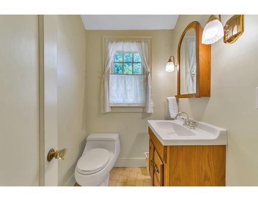 70 Wexford Street Springfield, MA 01118 - Photo 16 of 28 Gallery Image 16