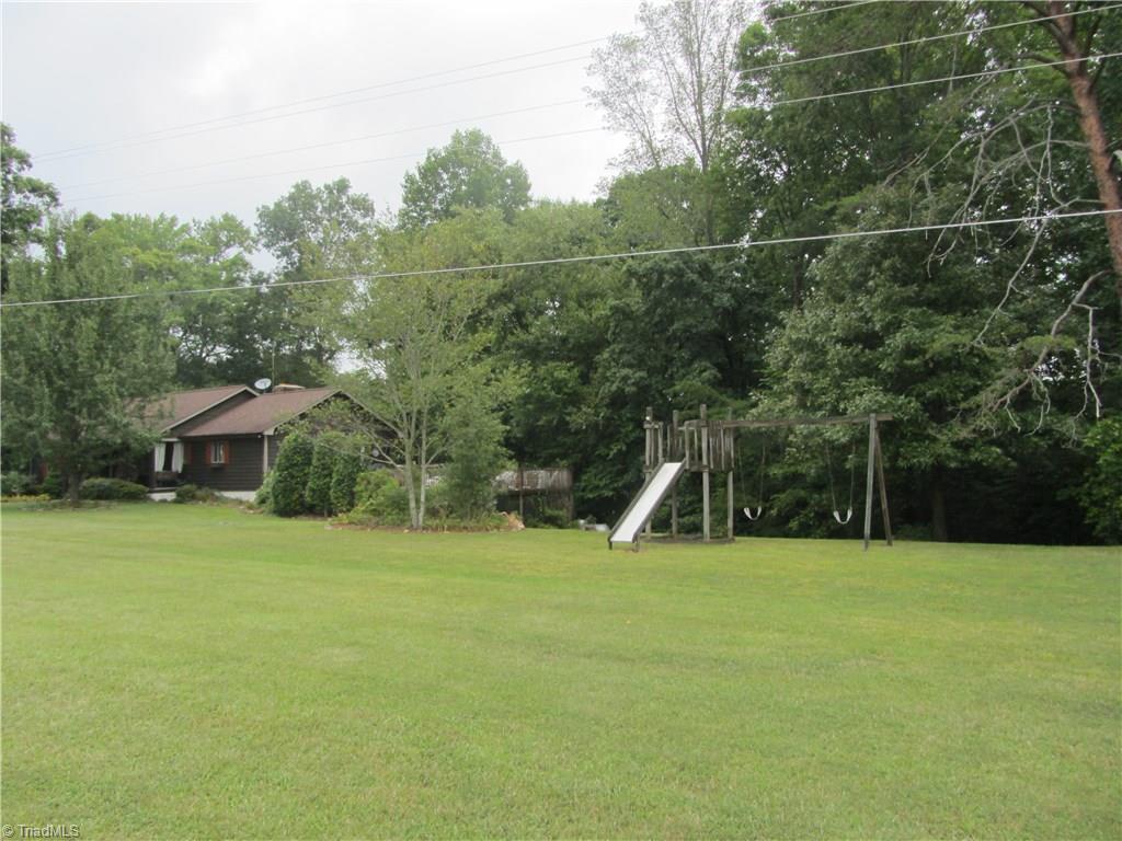 1870 Reynolds Road Madison, NC 27025 - Photo 4 of 5
