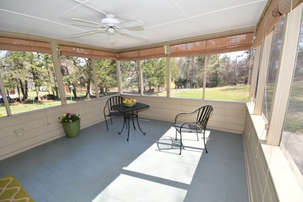 12 Bannister Road Andover, MA 01810 - Photo 2 of 3 Gallery Image 2
