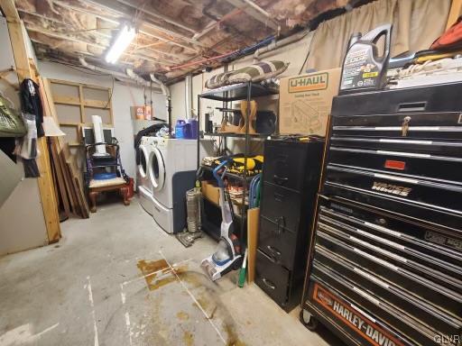 118 East Ruddle Street Coaldale, PA 18218 - Photo 39 of 42 a view of a room with gym equipment