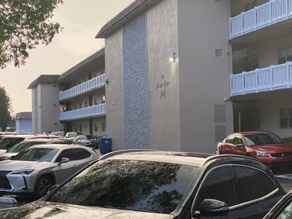 $195,000 | 5881 Northwest 16th Place, Unit 118, Sunrise, FL 33313