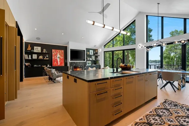 $2,350,000 | 2080 Greenleaf Road, De Pere, WI 54115