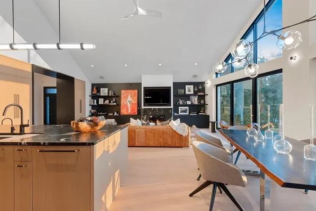 $2,350,000 | 2080 Greenleaf Road, De Pere, WI 54115